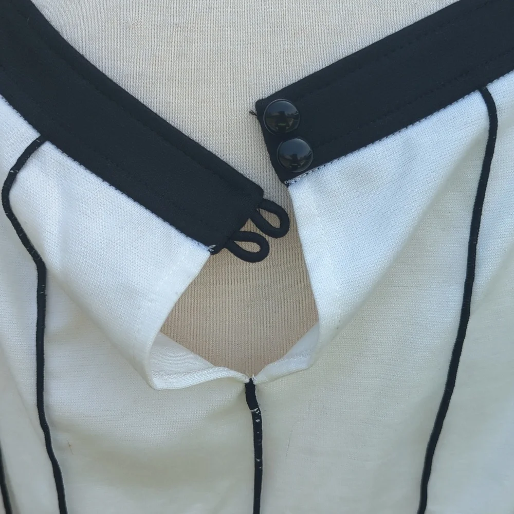 Dress - Picture 4 of 5
